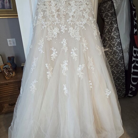 Beautiful Studded/Lace Up Strapless Wedding Dress - Picture 2 of 9